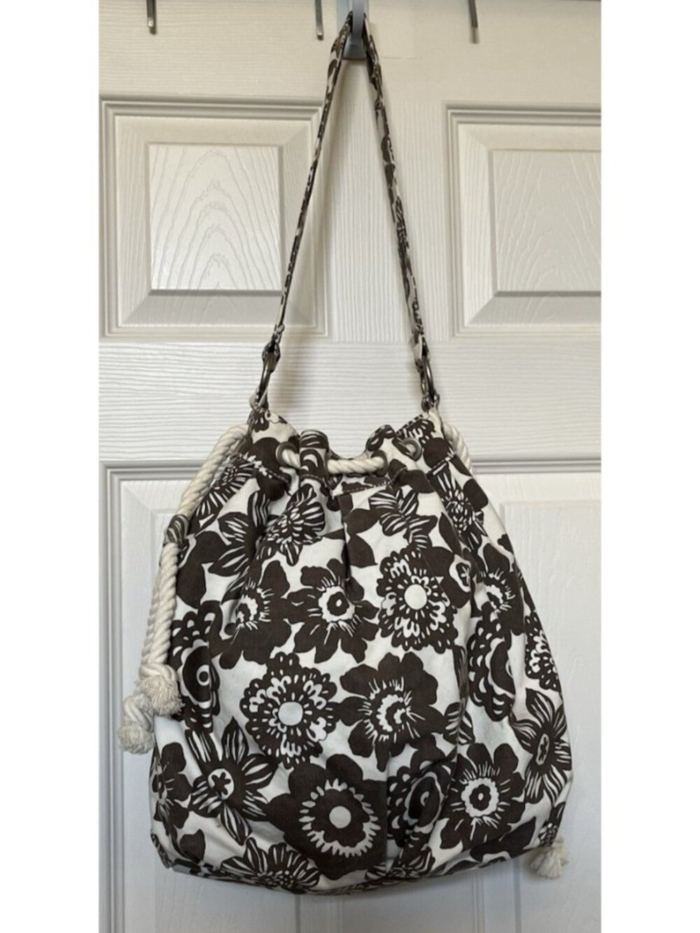 Aeropostale Floral Canvas Drawstring Hobo Shoulder Bag Green White Medium - Picture 2 of 14